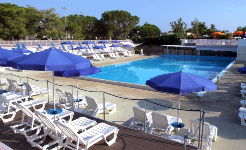 portogiardino resort piscina