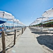 ticho’s lido hotel spiaggia