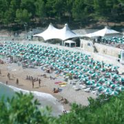 pugnochiuso resort spiaggia