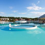 sunbeach resort piscina