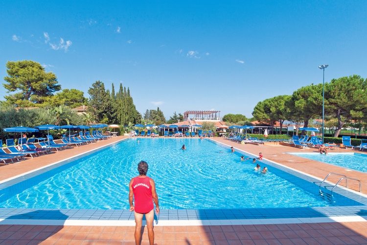 cefalù resort piscina 2