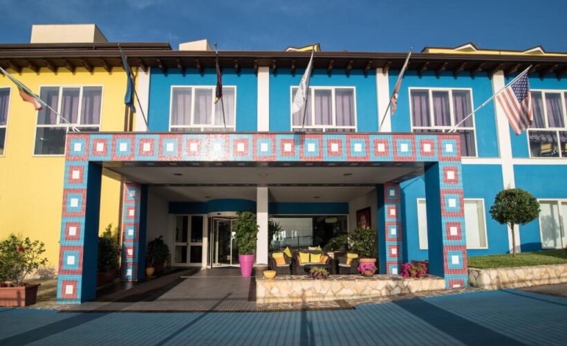 GH Avalon Sikani Resort esterni
